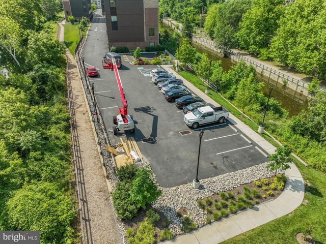 4574 RIVERSIDE WAY, Philadelphia, PA 19127