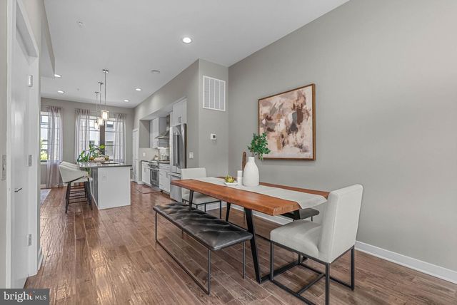 4574 RIVERSIDE WAY, Philadelphia, PA 19127
