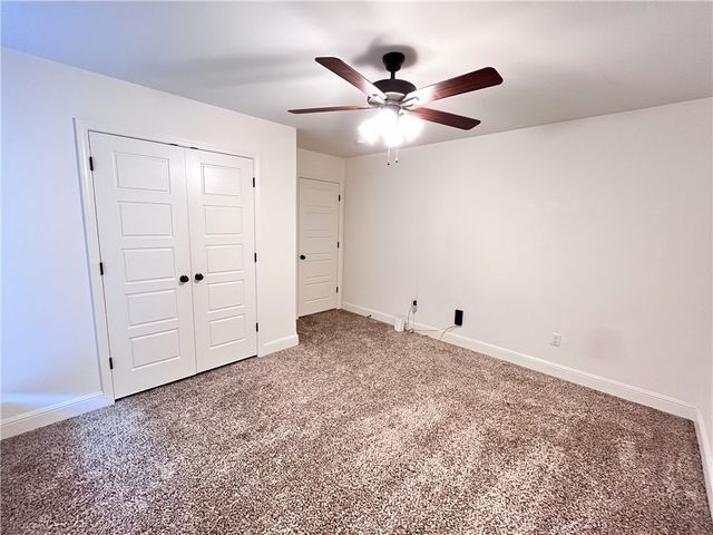 6002 NW Meade Street, Bentonville, AR 72713
