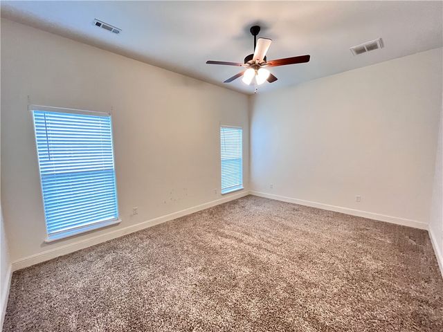 6002 NW Meade Street, Bentonville, AR 72713