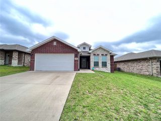 6002 NW Meade Street, Bentonville, AR 72713