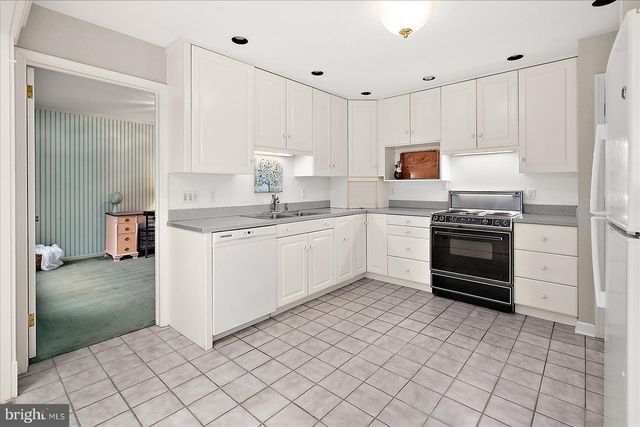 3940 DEVONSHIRE DR, Salisbury, MD 21804