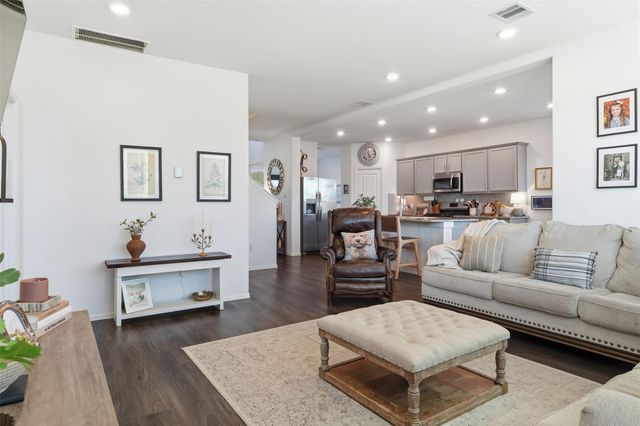 358 Jewett Meadow Dr, Magnolia, TX 77354