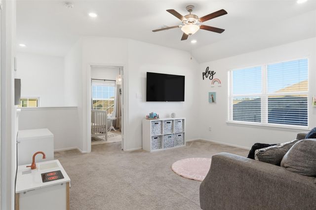 358 Jewett Meadow Dr, Magnolia, TX 77354