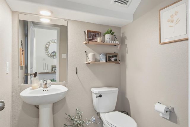 358 Jewett Meadow Dr, Magnolia, TX 77354