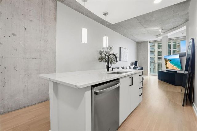 361 17th Street NW 1105, Atlanta, GA 30363