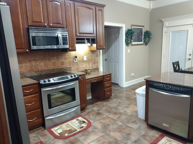 7720 E Worth Avenue, Benton, AR 72019