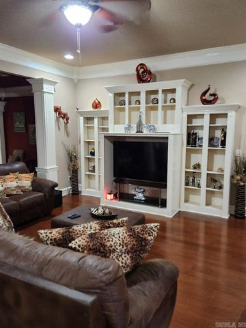 7720 E Worth Avenue, Benton, AR 72019