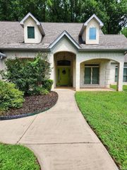 7720 E Worth Avenue, Benton, AR 72019