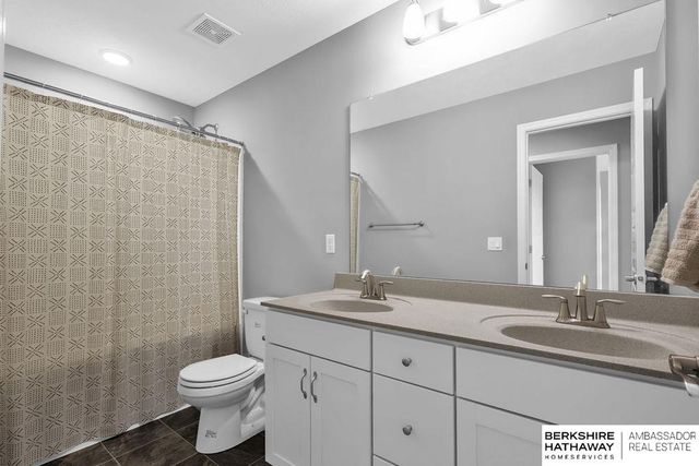 4463 S 193 Street, Omaha, NE 68135