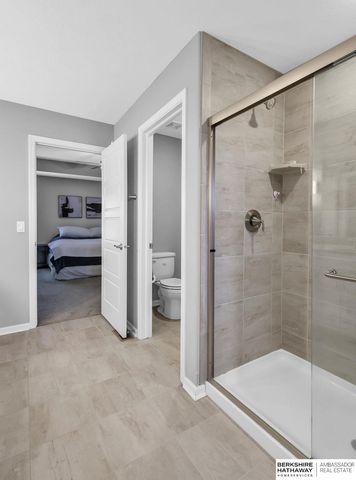 4463 S 193 Street, Omaha, NE 68135