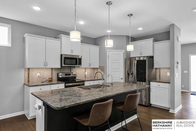 4463 S 193 Street, Omaha, NE 68135