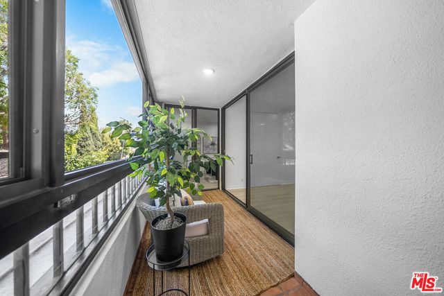 4477 Wilshire Boulevard 103, Los Angeles, CA 90010