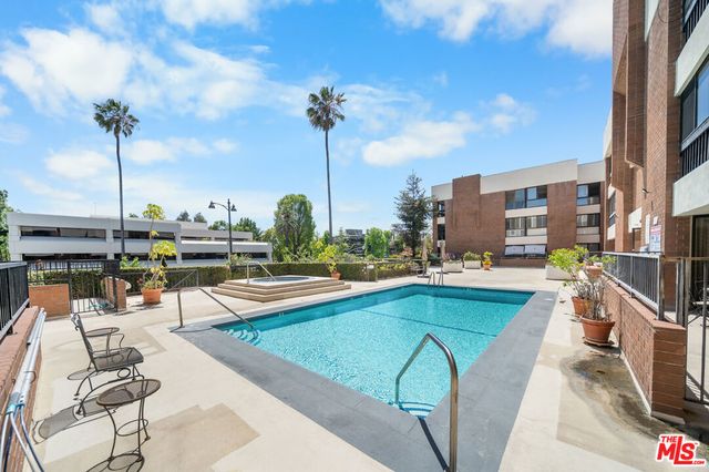 4477 Wilshire Boulevard 103, Los Angeles, CA 90010
