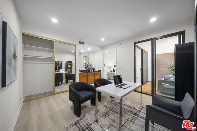 4477 Wilshire Boulevard 103, Los Angeles, CA 90010
