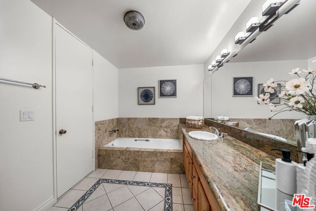 4477 Wilshire Boulevard 103, Los Angeles, CA 90010