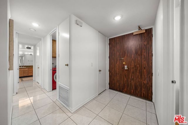 4477 Wilshire Boulevard 103, Los Angeles, CA 90010