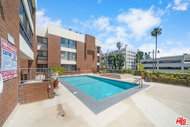 4477 Wilshire Boulevard 103, Los Angeles, CA 90010