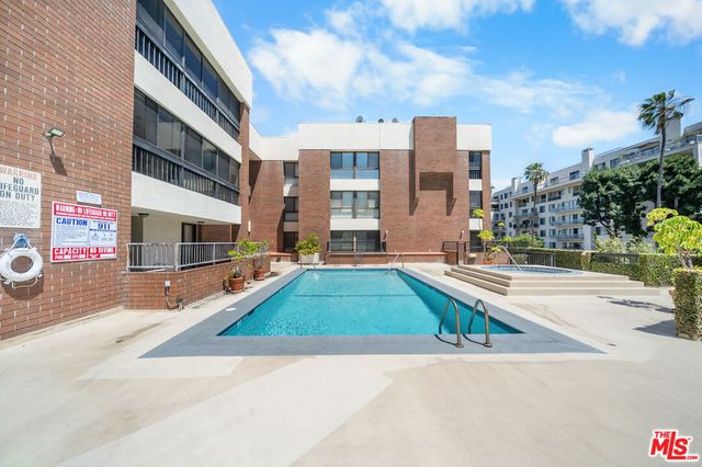 4477 Wilshire Boulevard 103, Los Angeles, CA 90010