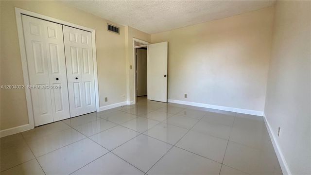 16210 Laurel Drive 203, Weston, FL 33326