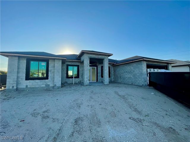 143 Nelson RD N, Cape Coral, FL 33993