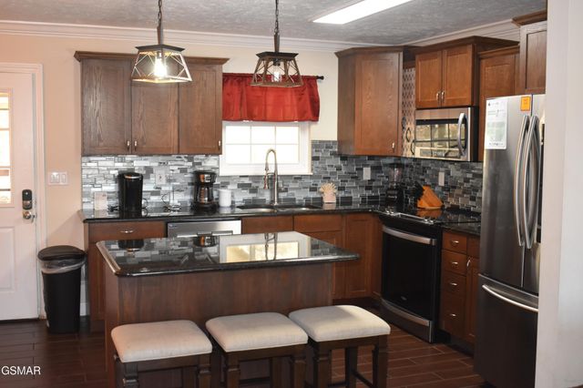 298 Lane Hollow Road, Sevierville, TN 37876