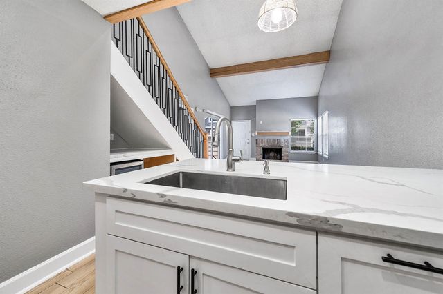 12213 Sandpiper Drive 122, Houston, TX 77035