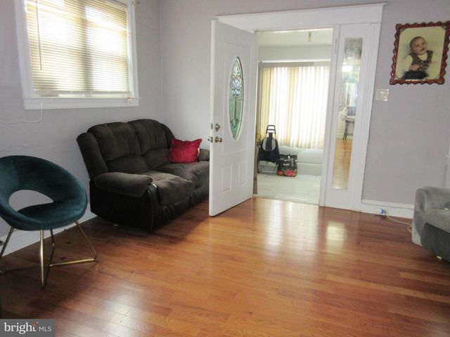 4050 NEILSON ST, Philadelphia, PA 19124