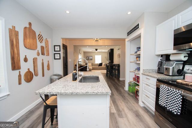 64 Hall Drive, Newnan, GA 30263