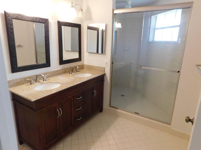 6630 Via Regina, Boca Raton, FL 33433