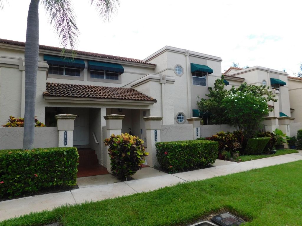 6630 Via Regina, Boca Raton, FL 33433