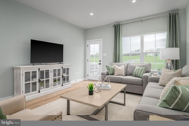 6052 LANCING DR, Sykesville, MD 21784