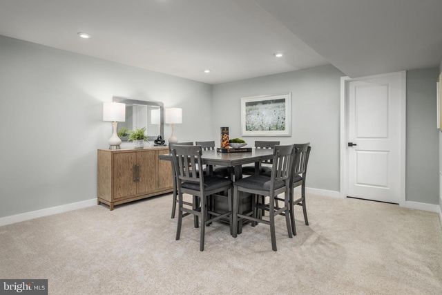 6052 LANCING DR, Sykesville, MD 21784