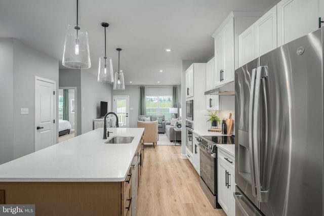 6052 LANCING DR, Sykesville, MD 21784