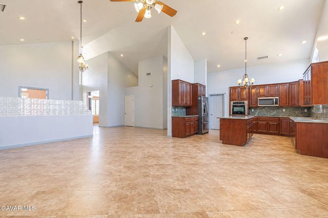 33000 106th Street, Juniper Hills, CA 93543