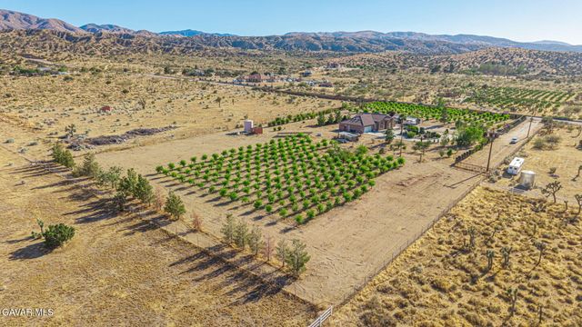 33000 106th Street, Juniper Hills, CA 93543