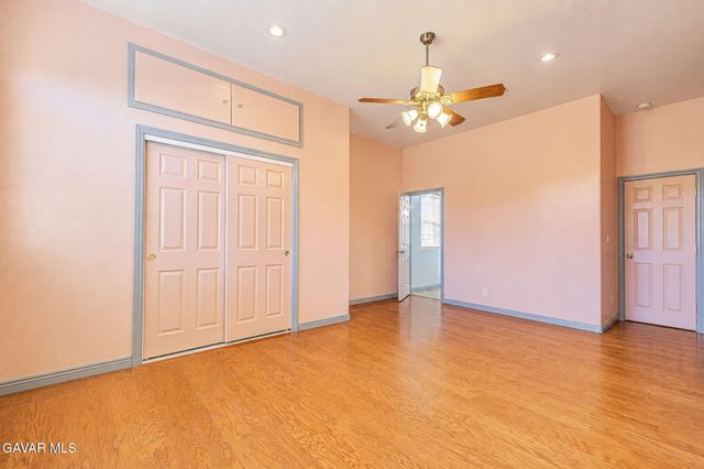 33000 106th Street, Juniper Hills, CA 93543