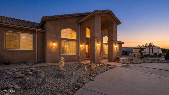 33000 106th Street, Juniper Hills, CA 93543
