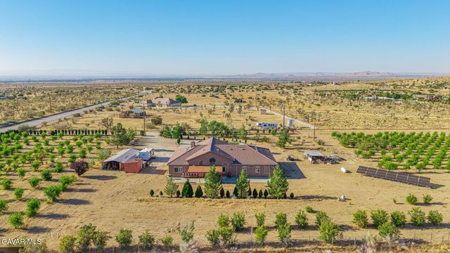 33000 106th Street, Juniper Hills, CA 93543