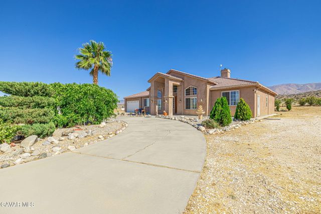 33000 106th Street, Juniper Hills, CA 93543