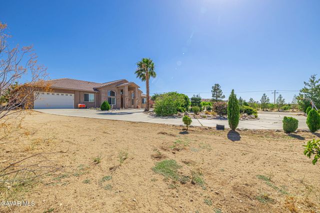 33000 106th Street, Juniper Hills, CA 93543