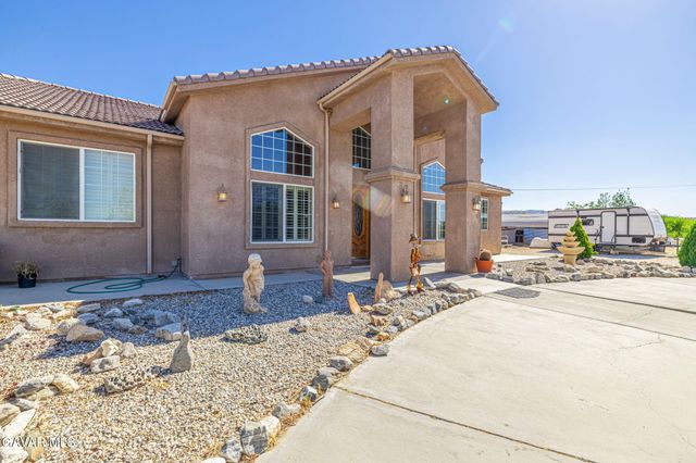 33000 106th Street, Juniper Hills, CA 93543