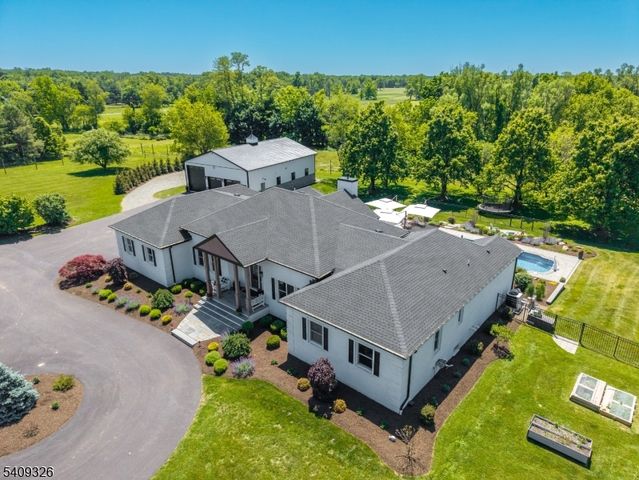 16 Wolverton Rd, Franklin Twp., NJ 08867