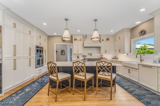 16 Wolverton Rd, Franklin Twp., NJ 08867