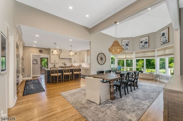 16 Wolverton Rd, Franklin Twp., NJ 08867