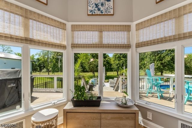 16 Wolverton Rd, Franklin Twp., NJ 08867