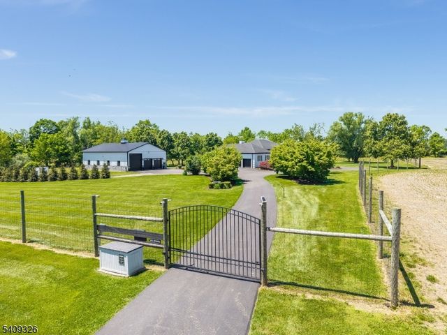 16 Wolverton Rd, Franklin Twp., NJ 08867