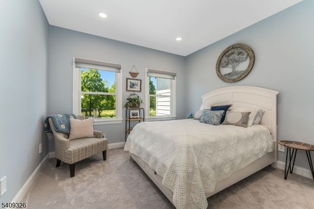 16 Wolverton Rd, Franklin Twp., NJ 08867