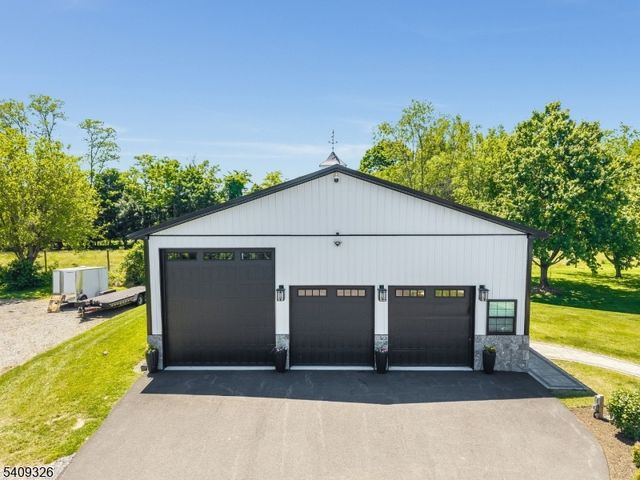 16 Wolverton Rd, Franklin Twp., NJ 08867