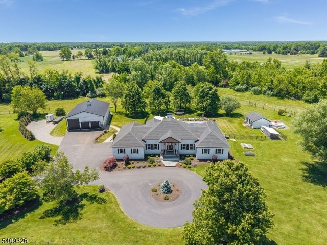 16 Wolverton Rd, Franklin Twp., NJ 08867